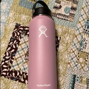 Gently used Lilac  Hydroflask